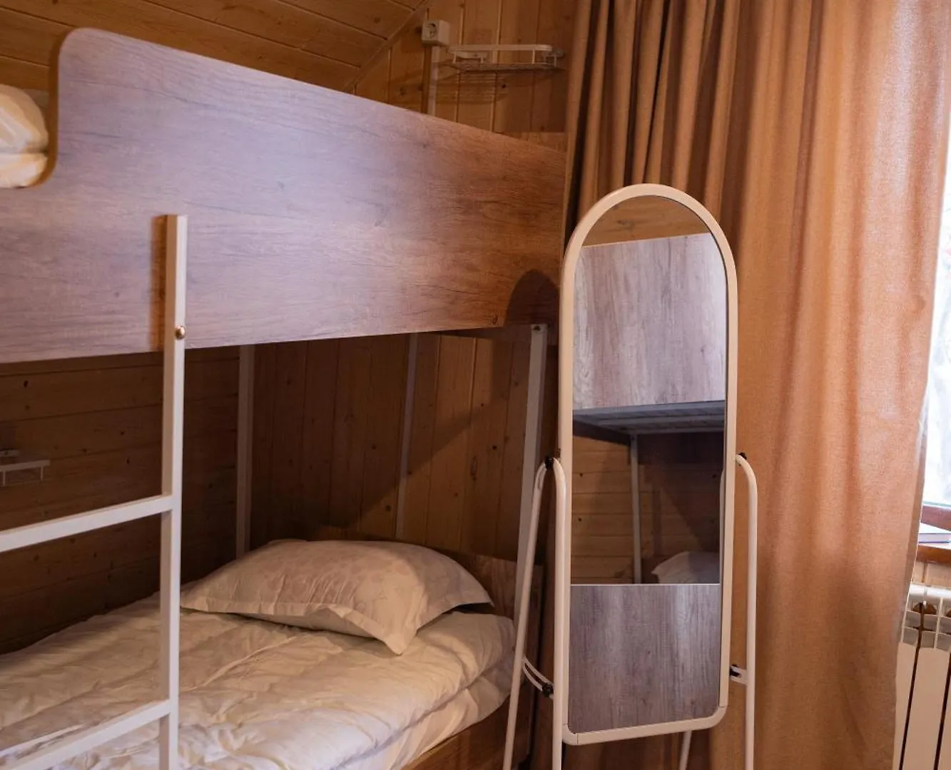 אסטנה Hostel Emes
